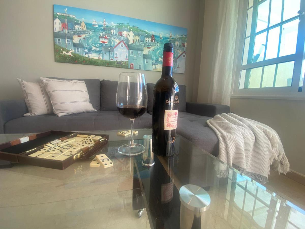 New Renovated Family Home Above Swimming Pool プエルトリコ エクステリア 写真