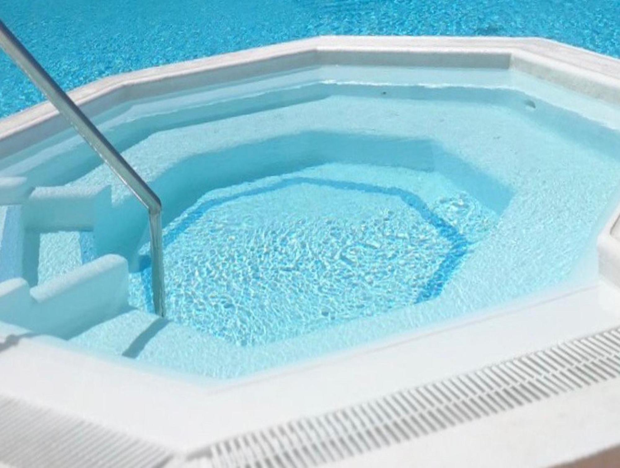 New Renovated Family Home Above Swimming Pool プエルトリコ エクステリア 写真